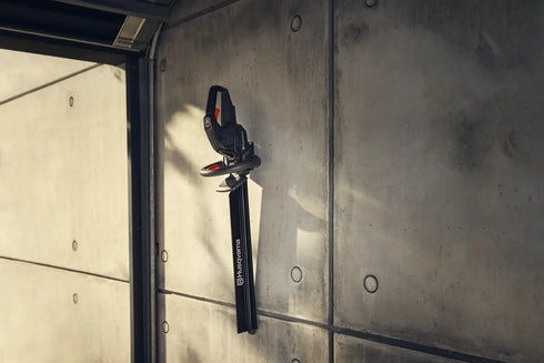 Husqvarna Aspire™ H50-P4A cu acumulator și încărcător