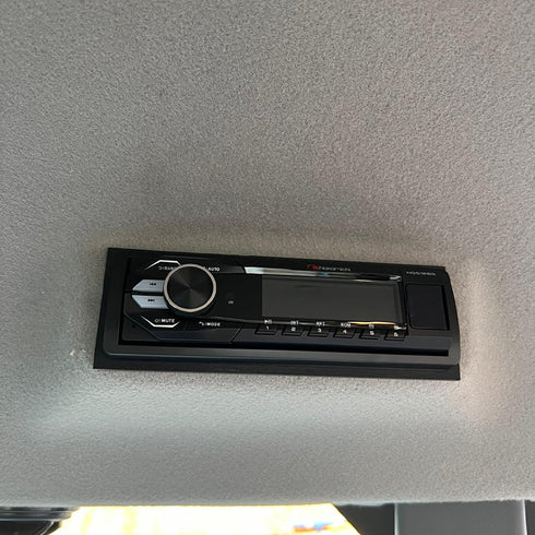 Tractor Solis S50 Panther limited edition black cu Cabina si AC, 50 CP, 4WD, motor 3 cilindri, cutie de viteze 12f+12s