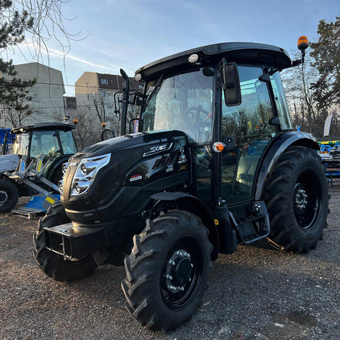 Tractor Solis S50 Panther limited edition black cu Cabina si AC, 50 CP, 4WD, motor 3 cilindri, cutie de viteze 12f+12s