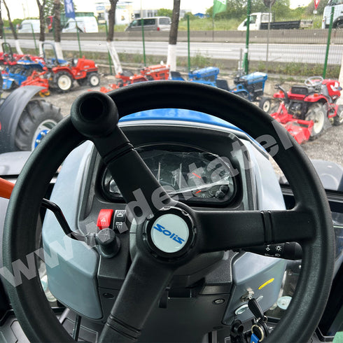 Tractor Solis S60 cu Cabina si AC, 60 CP, cutie de viteze 12f+12s