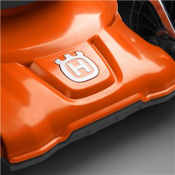 Masina de tuns gazonul Husqvarna LC 140SP, 3, belgarden.ro