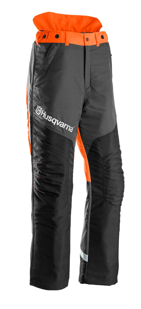 Echipamente protectie Husqvarna – Pantaloni protectie Husqvarna pentru lucrări forestiere ușoare cu protecție sporită împotriva ferăstrăului, Functional Class 2 - belgarden.ro